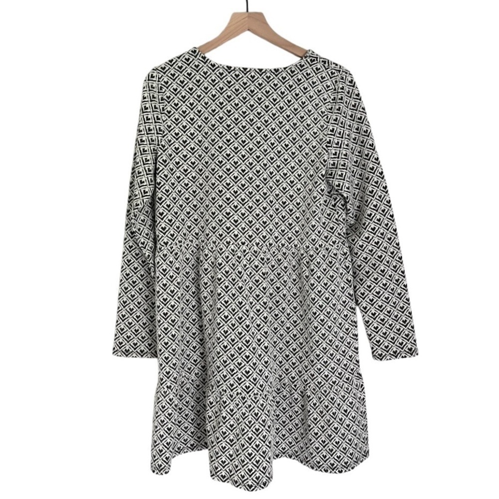 NWT‎ Loft Jacquard Button Flounce Swing Mini Dress Black White Size Medium - Picture 5 of 11